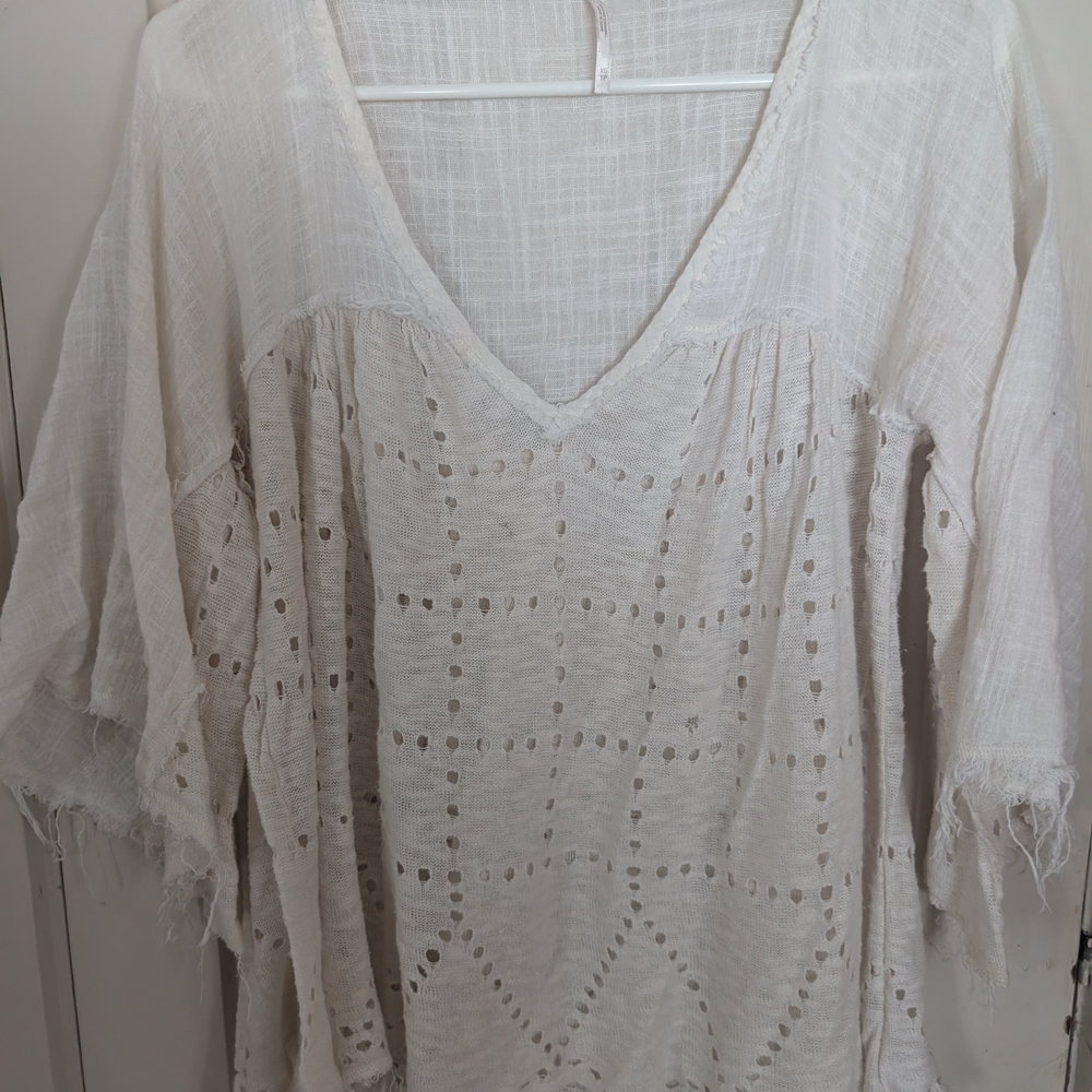 Free People Cream Linen Blend Eyelet Top - Frayed Hem - Size XS